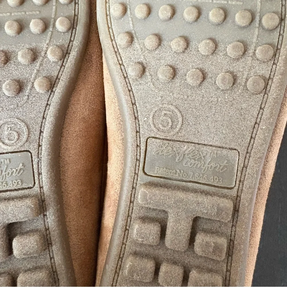 Dexflex Comfort Tan Faux Suede‎ Driving Loafer Moccasin Girls Size 5